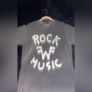 Pleasures x weezer t shirt